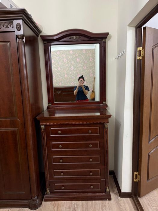 Спальный гарнитур