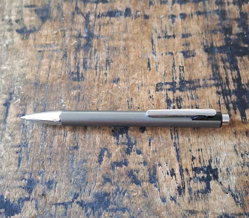 химикалка Пеликан сиво платинен металик в метална кутия, Peliкan Snap