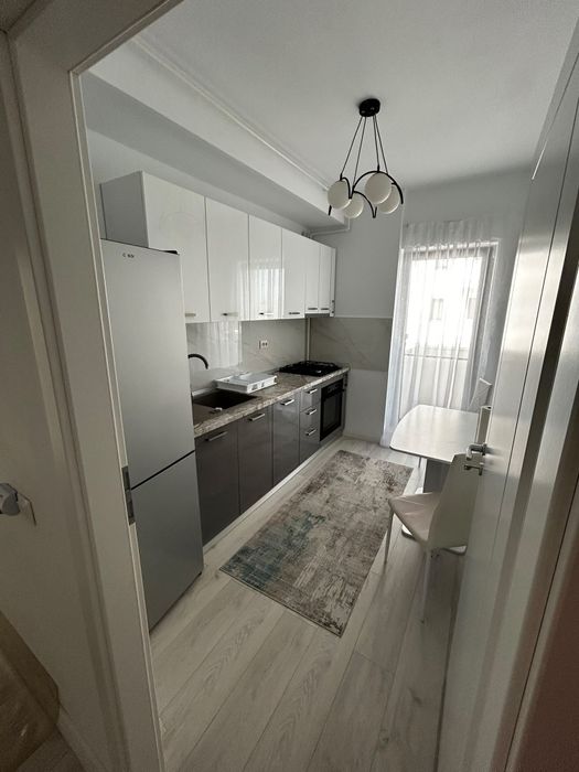 Închiriez apartament 2 camere