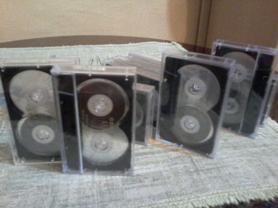 Аудио кассеты ,  новые  !