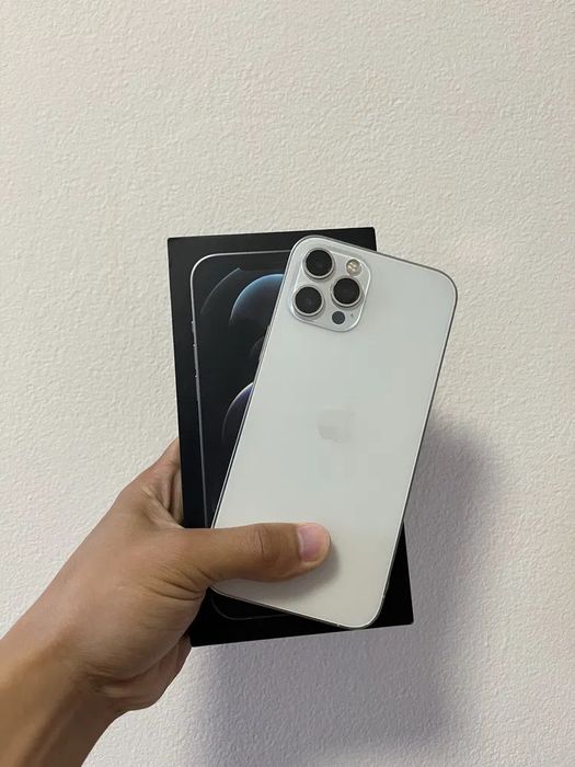 Продам iPhone 12 Pro max
