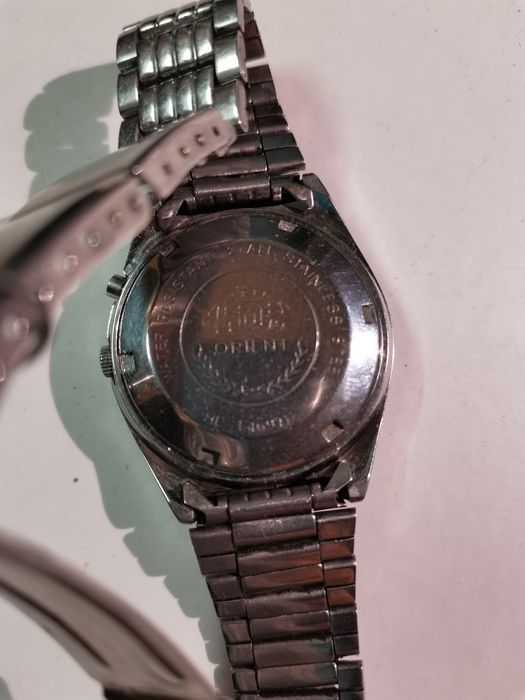 Vind ceas Orient automatic.