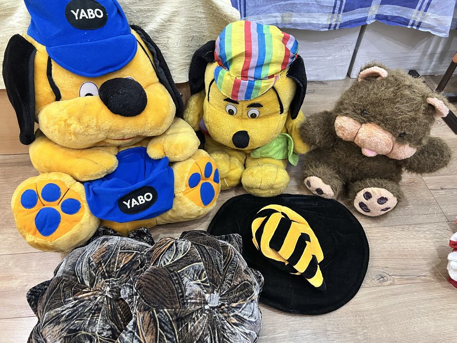 Мягкие игрушки и подушки