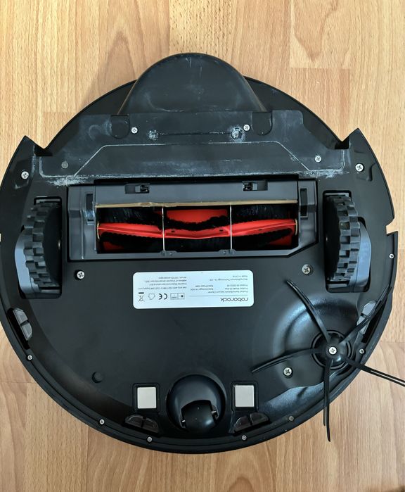 Roborock S5 max черного цвета