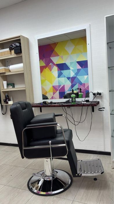 Сдам кресло мастеру