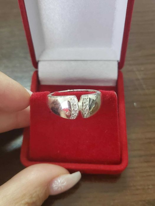 AG102, inel argint 925,nou/marcat, lat, solid, 4 grame,zirconii