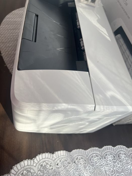 Imprimantă laser HP LaserJet Pro M15w – Wi-Fi – completă