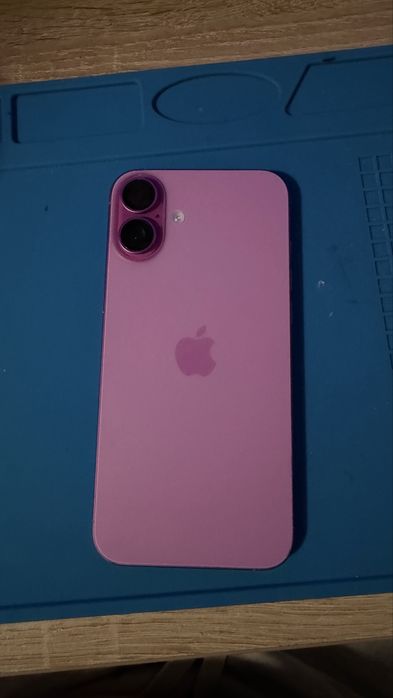 Iphone 16 plus la vanzare