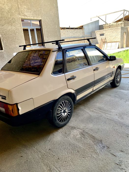Сотилади!!! Пул керак шунга арзон  Vaz Lada 21099