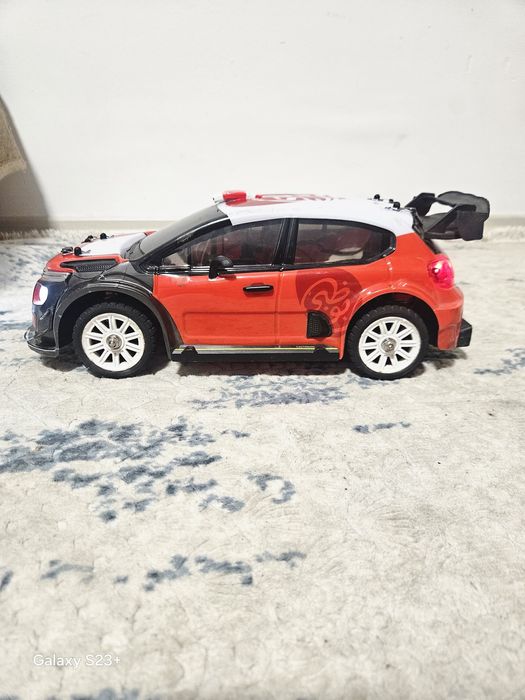 Vând automodel MJX 14303 Hyper Go (Brushless, 1:14), complet funcțional pe partea tehnică (motor și electronică 10/10).