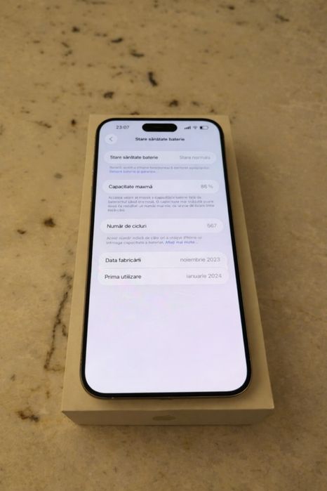 iPhone 15 Pro Max 256GB urgent impecabil cu cutie și încarcator