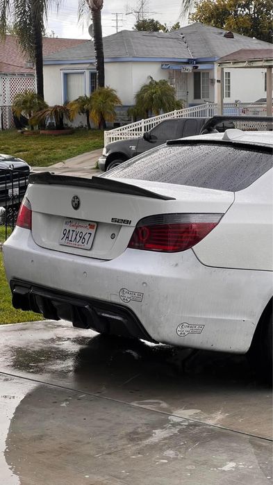 Difuzor ornament Dublu Evacuare cu Nervuri BMW E60 E61