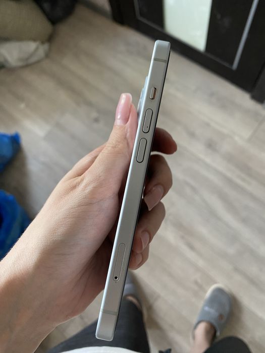 Айфон 15 в идеальном состоянии