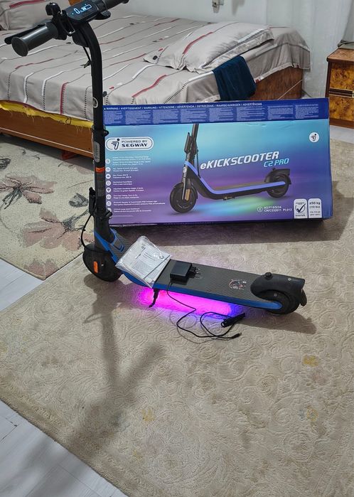 Trotineta electrica pentru copii