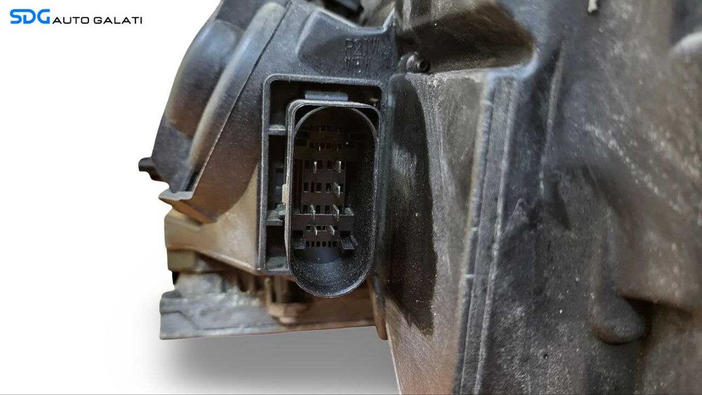 Far Dreapta Xenon Audi A4 B7 2004 - 2008 Cod 8E0941004 1307329115 [A0042]