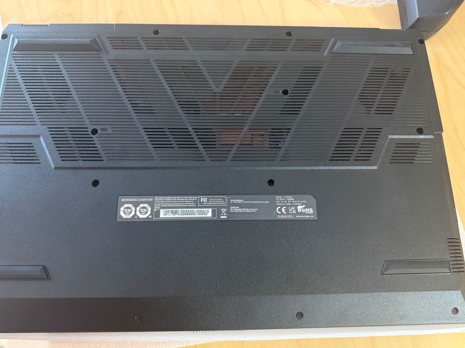 Laptop Clevo V170PNHQ
