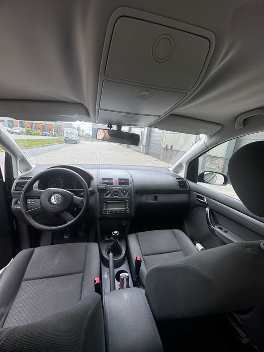 Vand Touran 1.6 Benzina 7 locuri