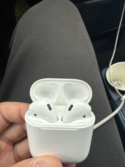 Airpods 1  оригинал идеалный
