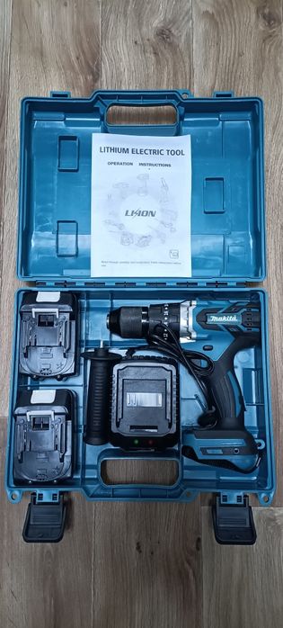 Шуруповёрт 3 функции.