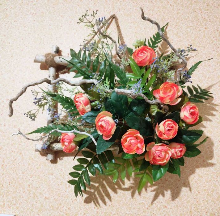 Авторские композиции из искусственных цветов