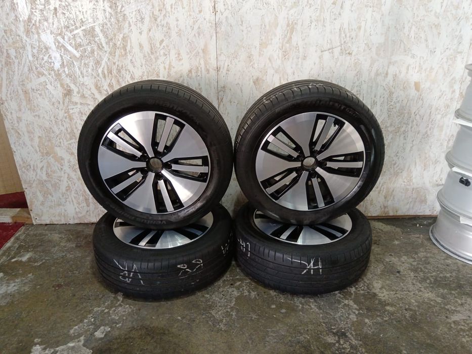 Jante 17 5x112 ET40 Golf Passat Octavia + 215/55 R17 vara