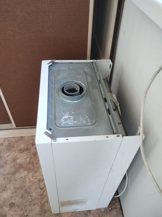 Продается котел на стеный 250м