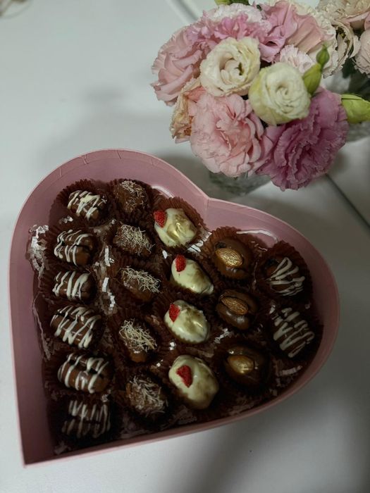 Финики в шоколаде алматы