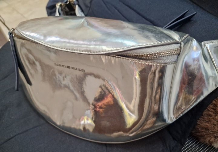 Tommy Hilfiger дамска паласка металик