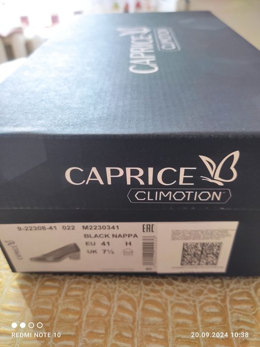 Продам кожаные туфли RIker  новые