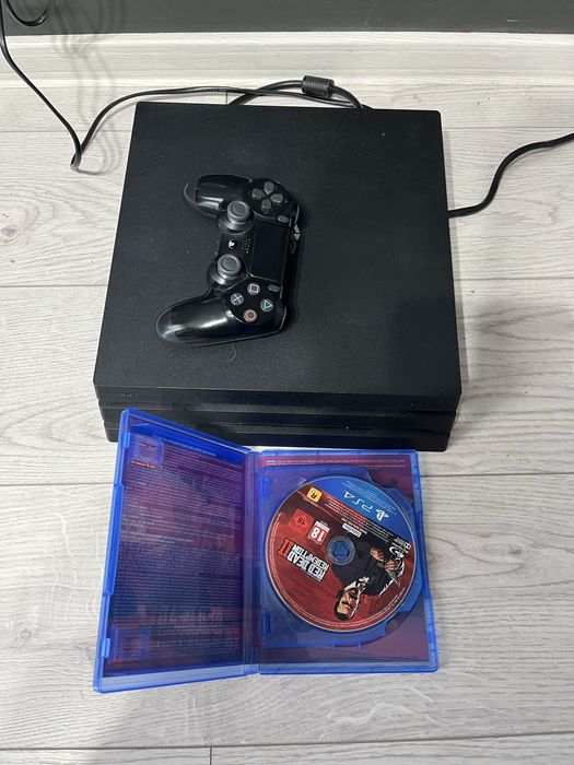 Vand Playstation 4 PRO 1 TB