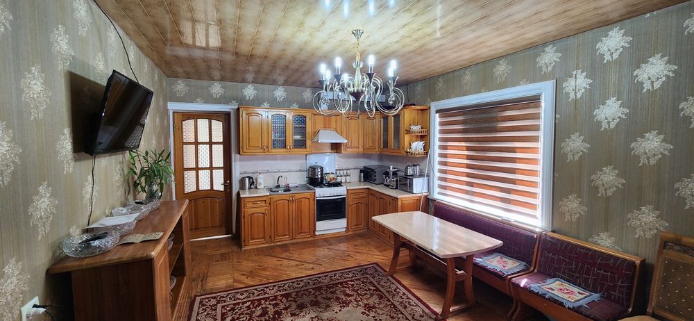 Продаётся большой 3-х этажный евродом. Со всеми удобствами