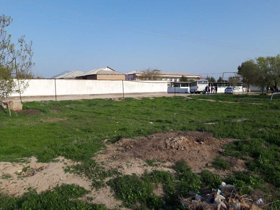 4 sotix yer sotiladi (noturar)