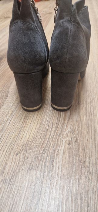 Ботинки женские замша, р37