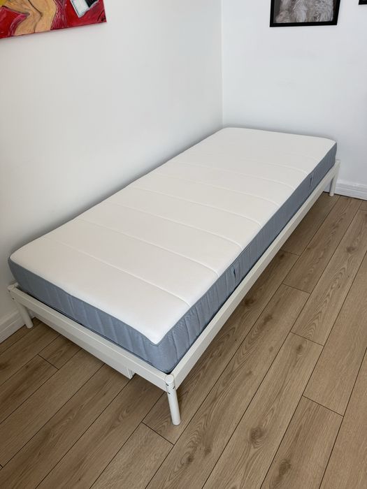 Pat IKEA VEVESTAD 90x200 + saltea VESTEROY ca noua + 3 cutii depozitare