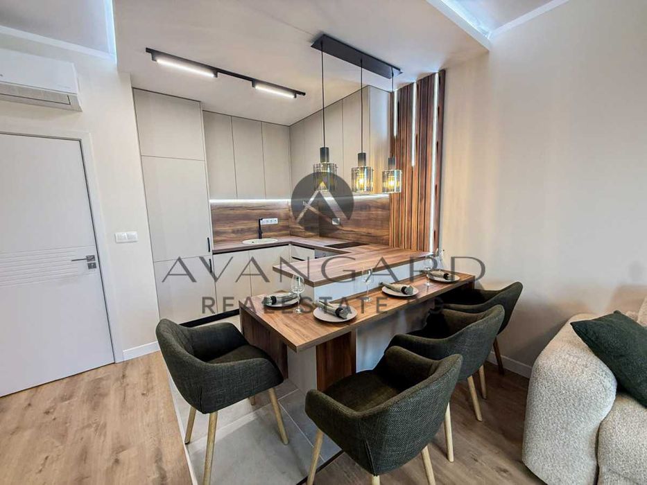 Продава се Двустаен апартамент в Пловдив, Кършияка - 68 кв.м за 1200 €/кв.м - Снимка #2