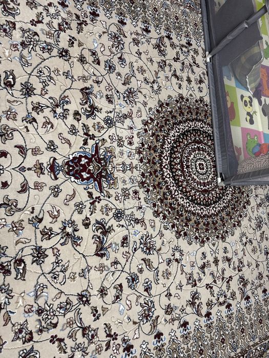 Продаю ковер б/у