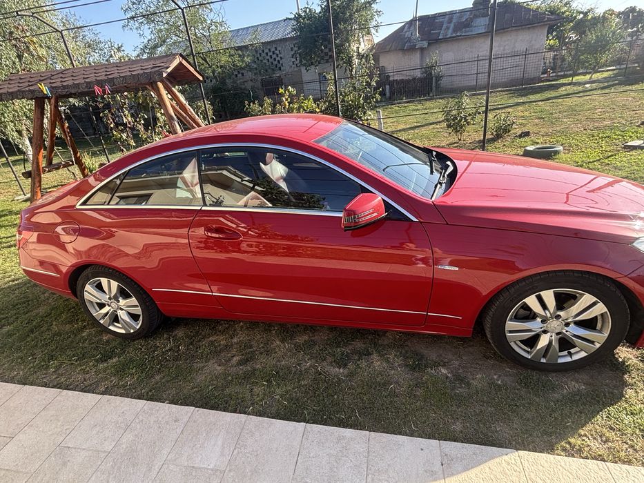 Mercedes-Benz E220 CDI Coupé C207 | 2012 | 170 CP | 211.000 km | Proprietar