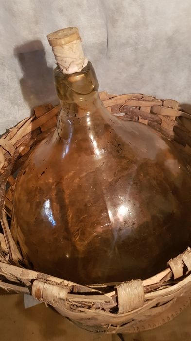 Стъклени дамаджани 25л, 50л, 10л, 0.5л