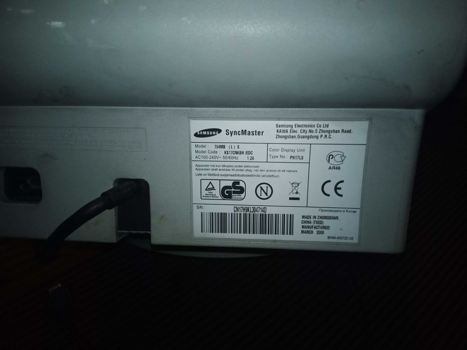Televizor monitor crt tub vechi Samsung syncmaster flat 794mb
