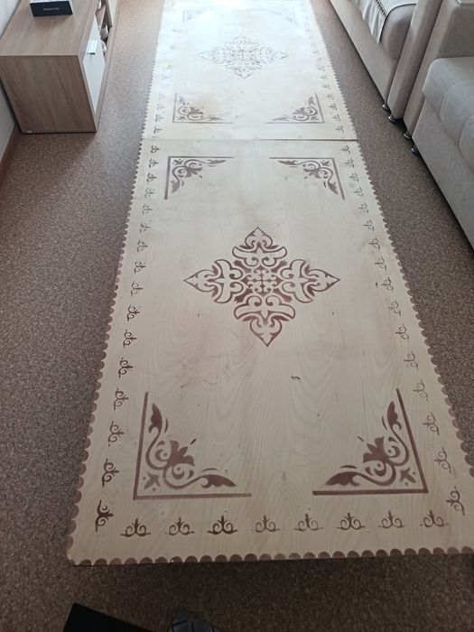 Продам стол, для гостей и дома