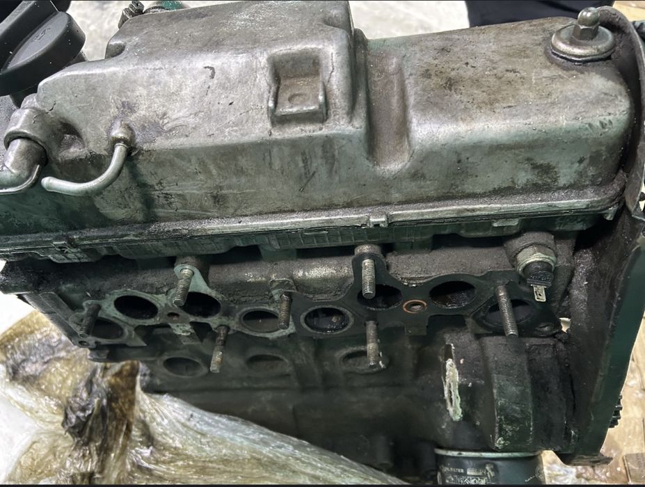 Продам двигатель 8 кл без навесного