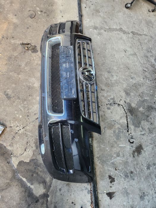 Предна броня тоарег 2004г