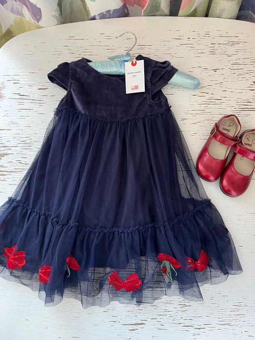 Нарядные платья  на девочку 4/5л