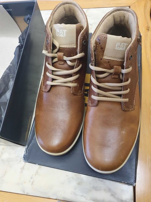 Caterpillar (CAT)- Kentown