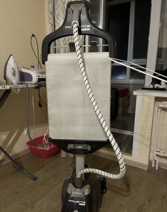 Продается отпариватель вертикальный