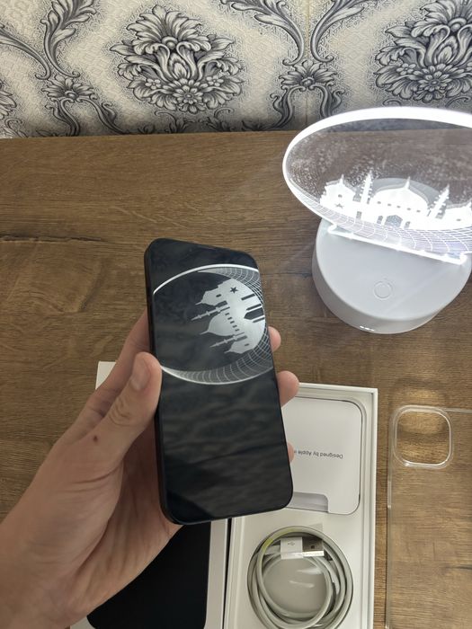iPhone 13 midnight 128gb