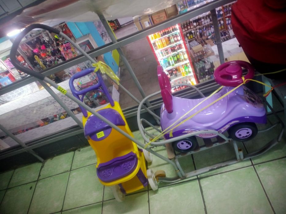 Продам санки, толокар