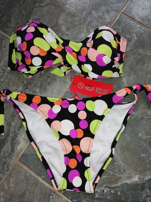 Costum de baie multicolor cu buline