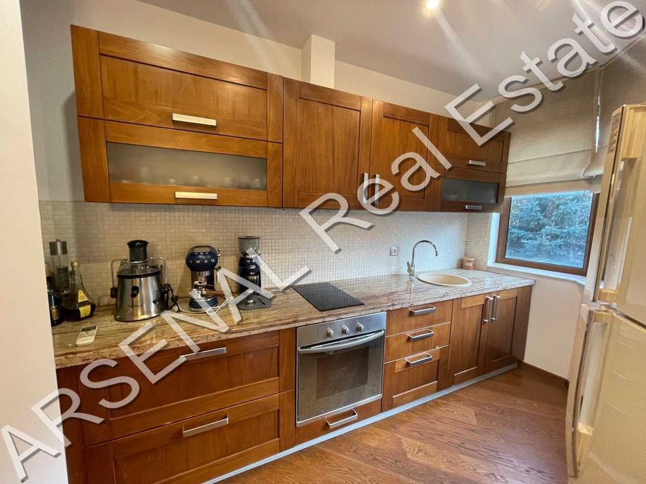 Тристаен апартамент под наем, Витоша