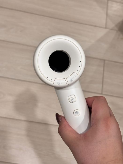 Новый Фен Guvea за 16000